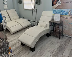 Treatment room — infusion chairs