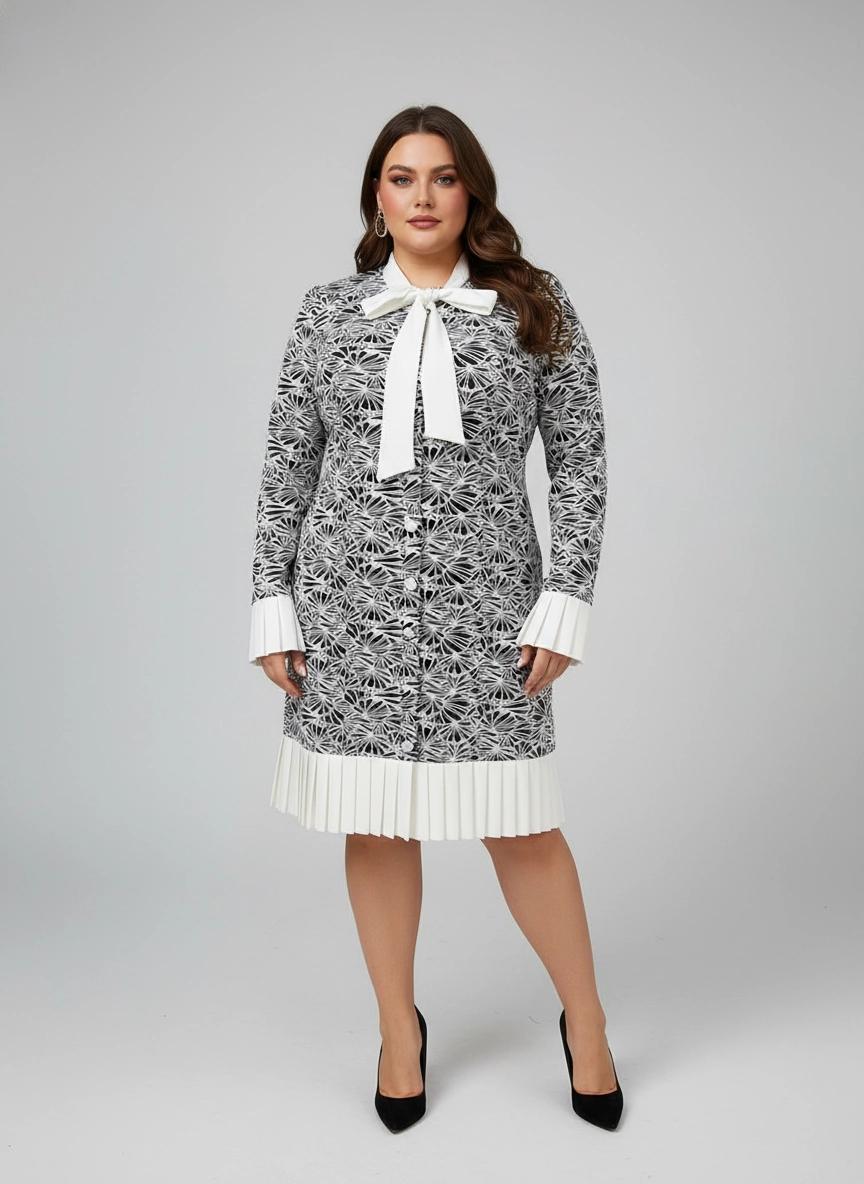 The Monochrome Fan-Print Pleated Dress