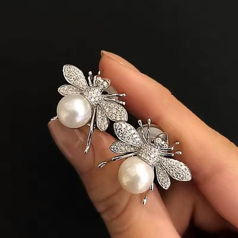 Honeydew Pavé & Pearl Bee Studs
