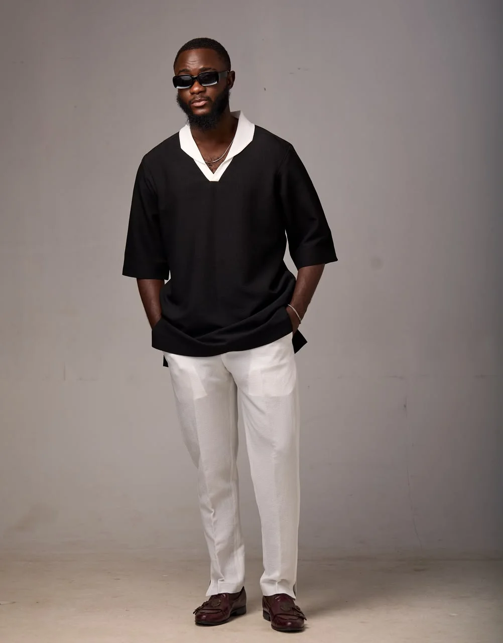 Monochrome Ease