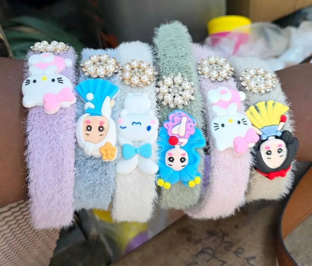 Headband with charmings